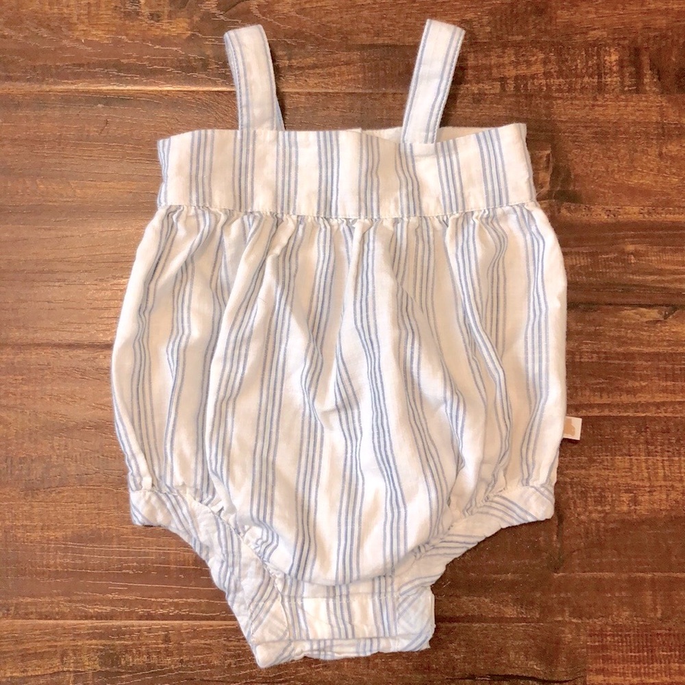 SOLD Gap Baby 0-3 Romper